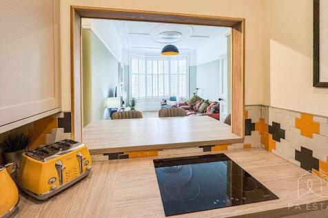 Kitchen/Living Room.