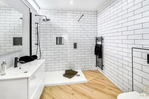 Shower Room.