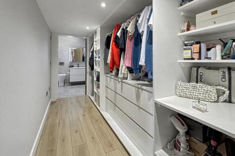 Dressing Room.