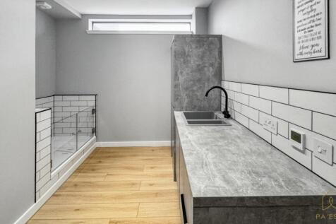 Kennel Room.