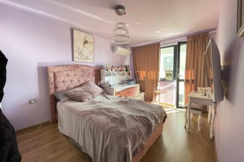 2 bedroom
