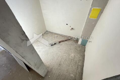 2nd floor toilet 