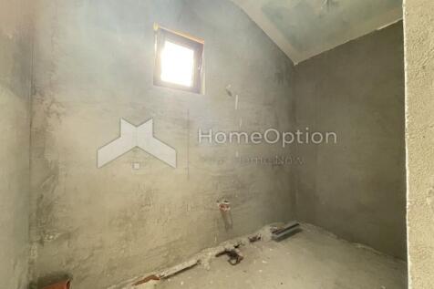 2nd fl bathroom