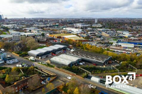 Box4  Long Acre November 2025  Photoscouk  5.JPG