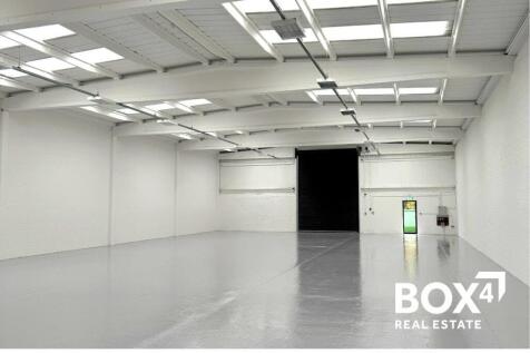 7and 8 Stakehill Int 2.jpeg