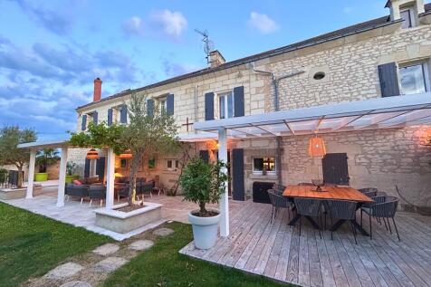 Property Image 28
