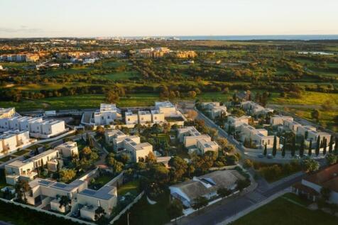 Vilamoura Development