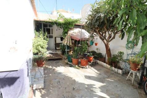 House with patio in Cabanas