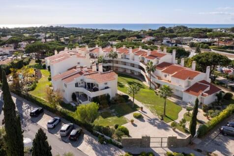 Gated community Vale do Lobo