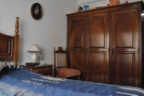 Spacious room with natural light