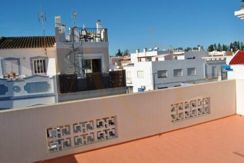 Typical 3 bedroom house with terrace and sea view in Cabanas de Tavira