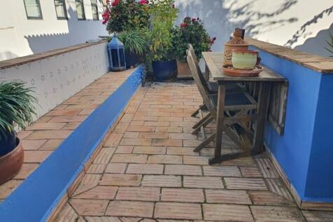 House in Tavira with terrace