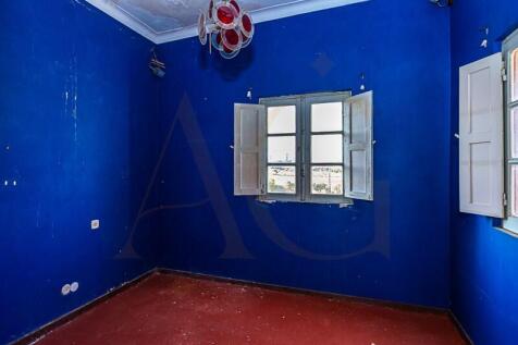 Room with lots of light