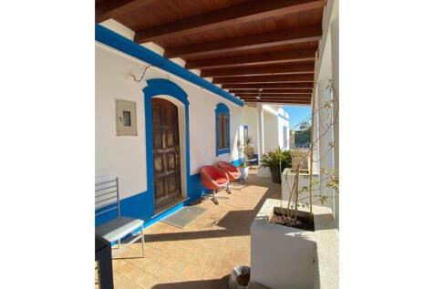 3 bedroom house with land in Luz de Tavira