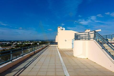 Apartment in Olhão with sea view