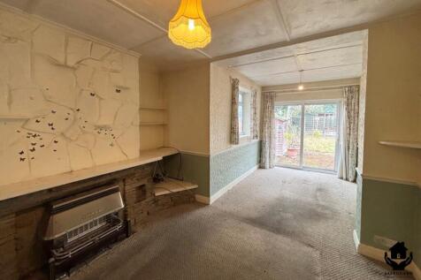 Family Room - Dining