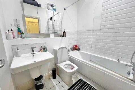 Bathroom.jpeg