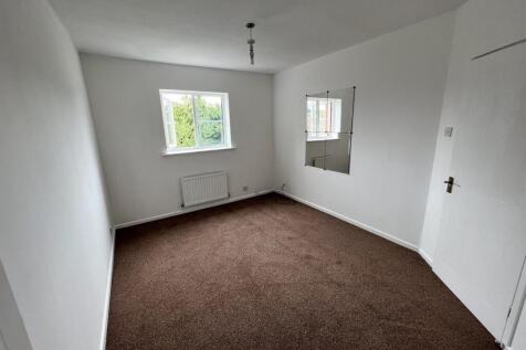 2nd bedroom.jpeg