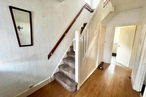 Entrance hallway.jpeg