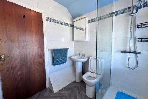 Bathroom Alt.jpg