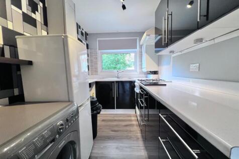 Kitchen B.jpg