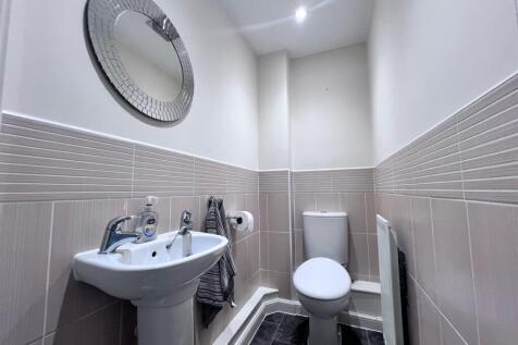Guest WC.jpg