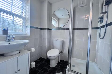 Ensuite.jpg