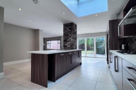 Kitchen c.jpg