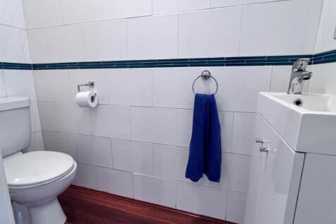 Guest WC.jpg
