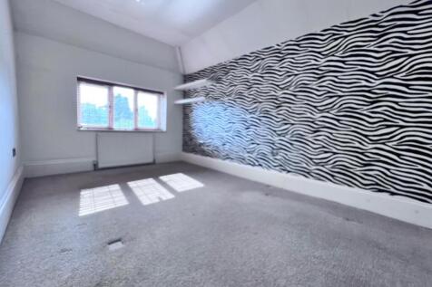 Rear Bedroom 3.jpg