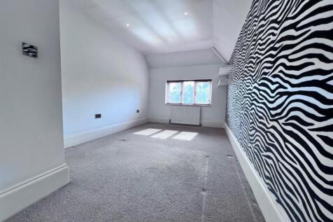 Rear Bedroom 3c.jpg