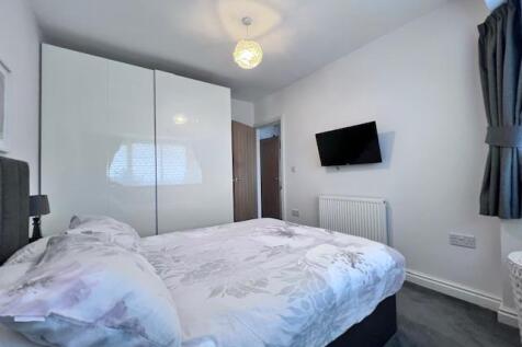 Bedroom 2 Alt.jpg