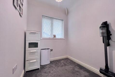 Bedroom 3.jpg