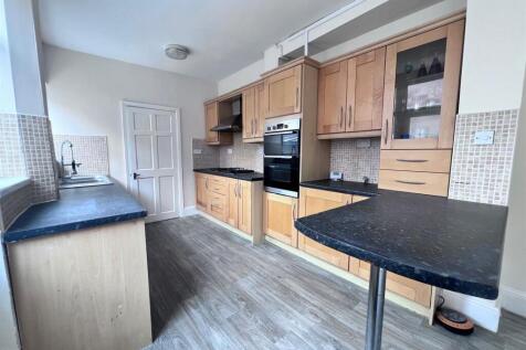 Kitchen Alt c.jpg