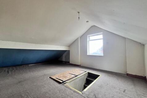 Bed 4.jpg