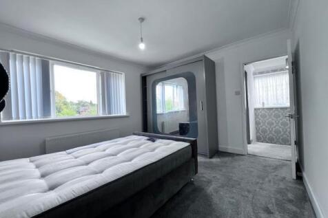 Bedroom 2 Rear Alt.jpg