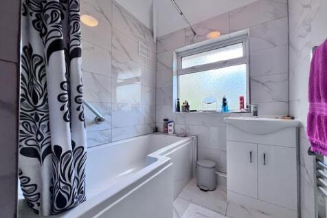 Bathroom.jpeg