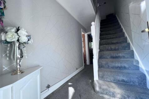Hallway.jpeg