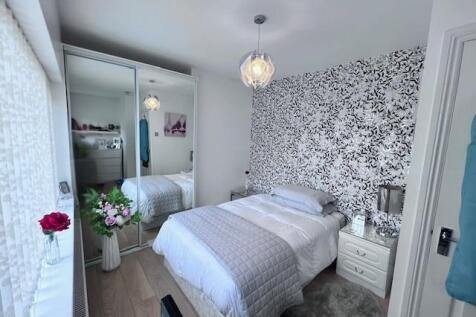 Bedroom 1 - New.jpg