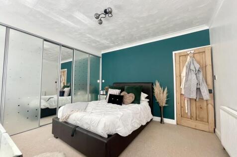 master bedroom 1