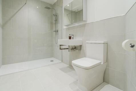 Shower/Toilet Room