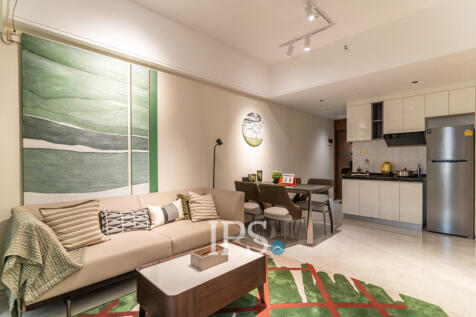 2 Bedroom Condo For Sale - Le Conde, BKK1, Phnom Penh