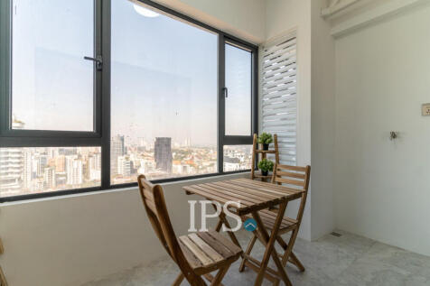 2 Bedroom Condo For Sale - Le Conde, BKK1, Phnom Penh