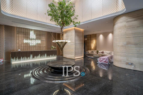 2 Bedroom Condo For Sale - Le Conde, BKK1, Phnom Penh