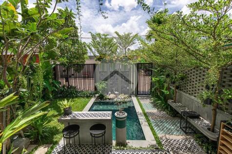 2-Storey Blooming Design Villa For Sale in Sala Kamreuk, Siem Reap