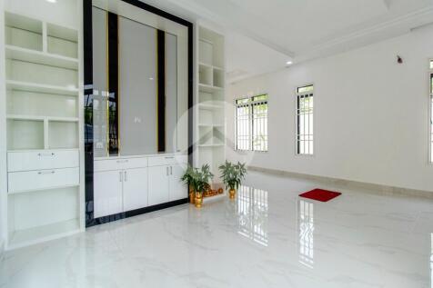 3 Bedroom Villa For Sale - Kandaek, Prasat Bakong, Siem Reap