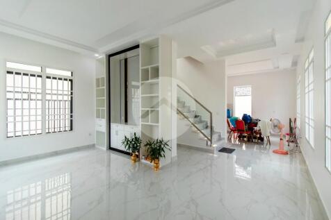 3 Bedroom Villa For Sale - Kandaek, Prasat Bakong, Siem Reap