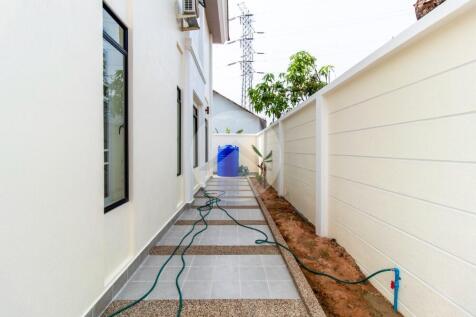 3 Bedroom Villa For Sale - Kandaek, Prasat Bakong, Siem Reap