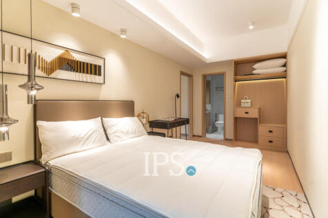 1 Bedroom Condo For Sale - Le Conde, BKK1, Phnom Penh