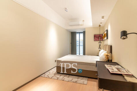 1 Bedroom Condo For Sale - Le Conde, BKK1, Phnom Penh